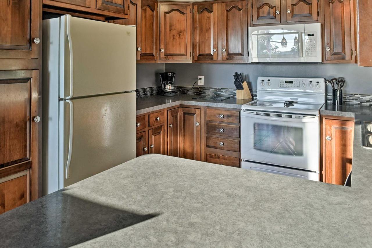 East Tawas Apartment Near Lake Huron And Downtown! Zewnętrze zdjęcie